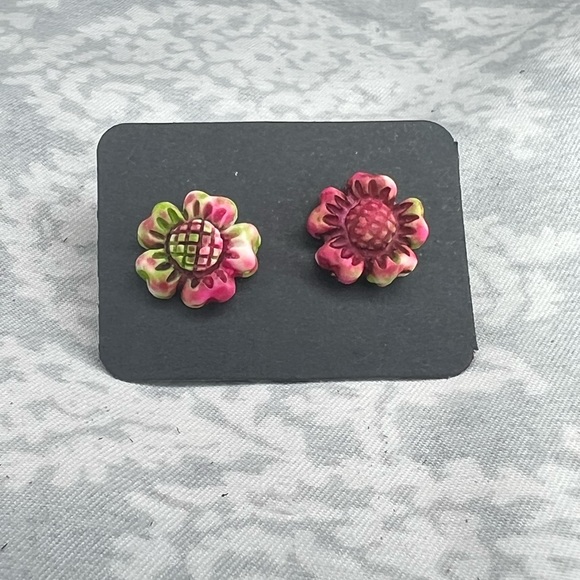 Metal-free Flower Earrings, Plastic Post Studs, Allergy Free Hypoallergenic - Picture 1 of 3
